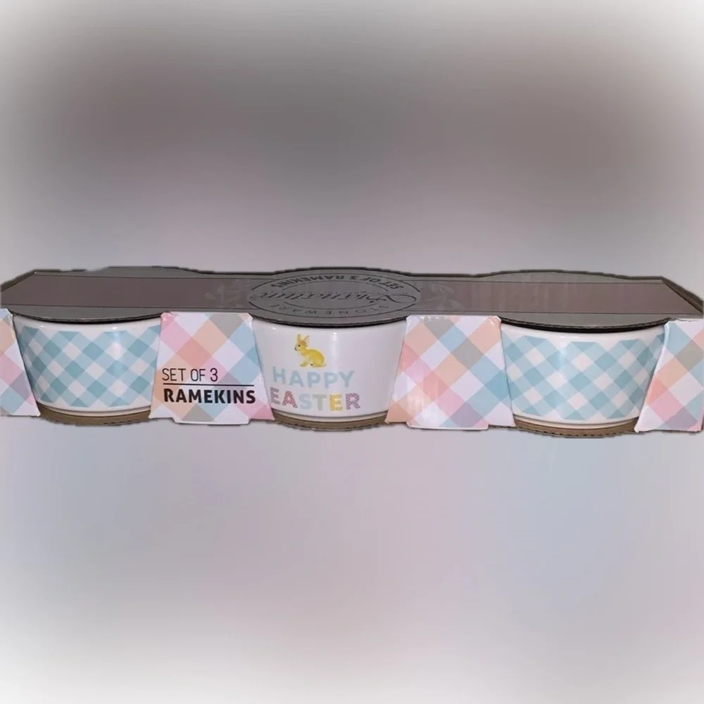 NWT Vintage Set of Three Easter Ramekins Set